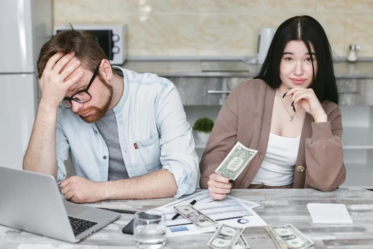 How to Avoid Financial Traps