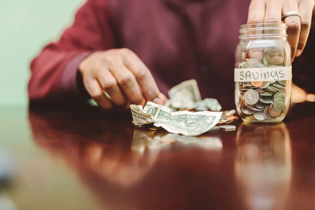 Imagem atual: How to Start a Small Business with Little Money